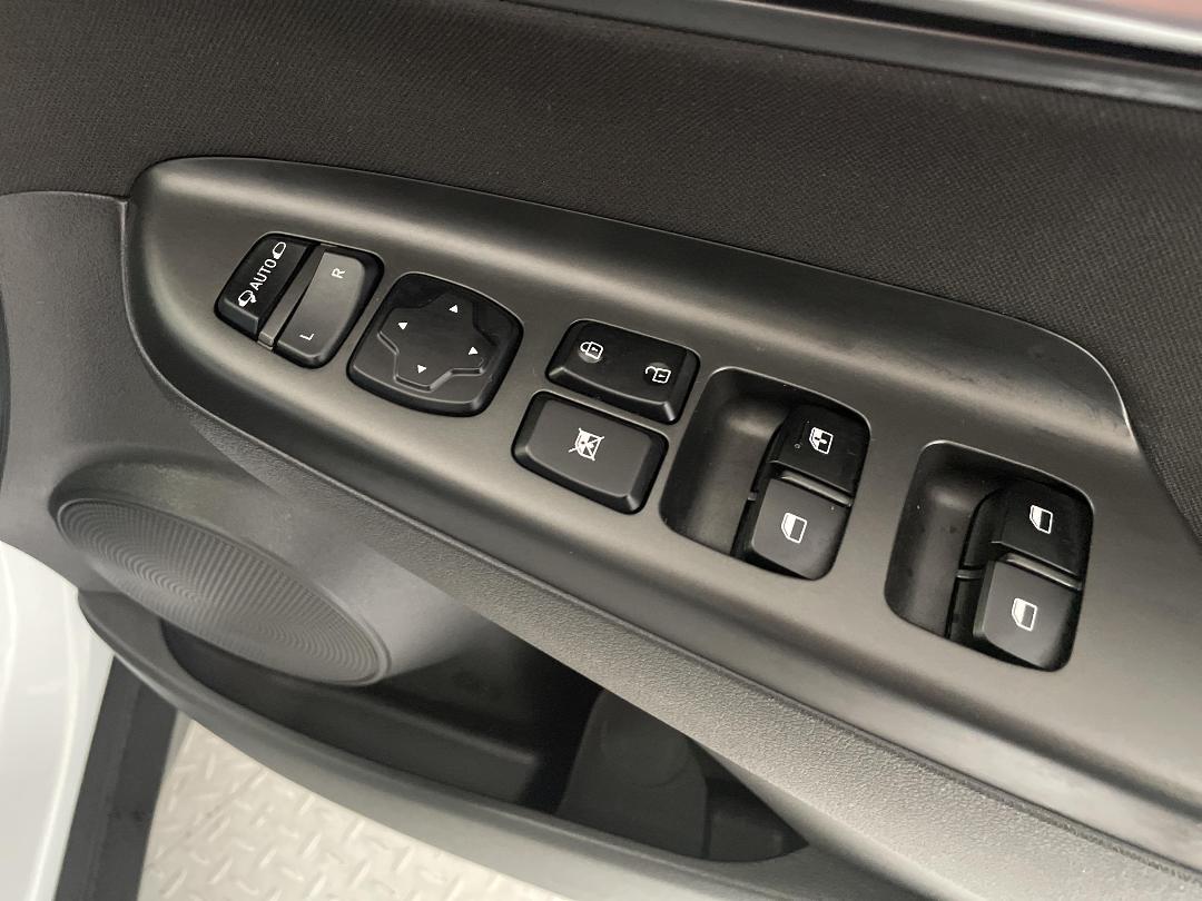 Photo '24' of Hyundai Kona