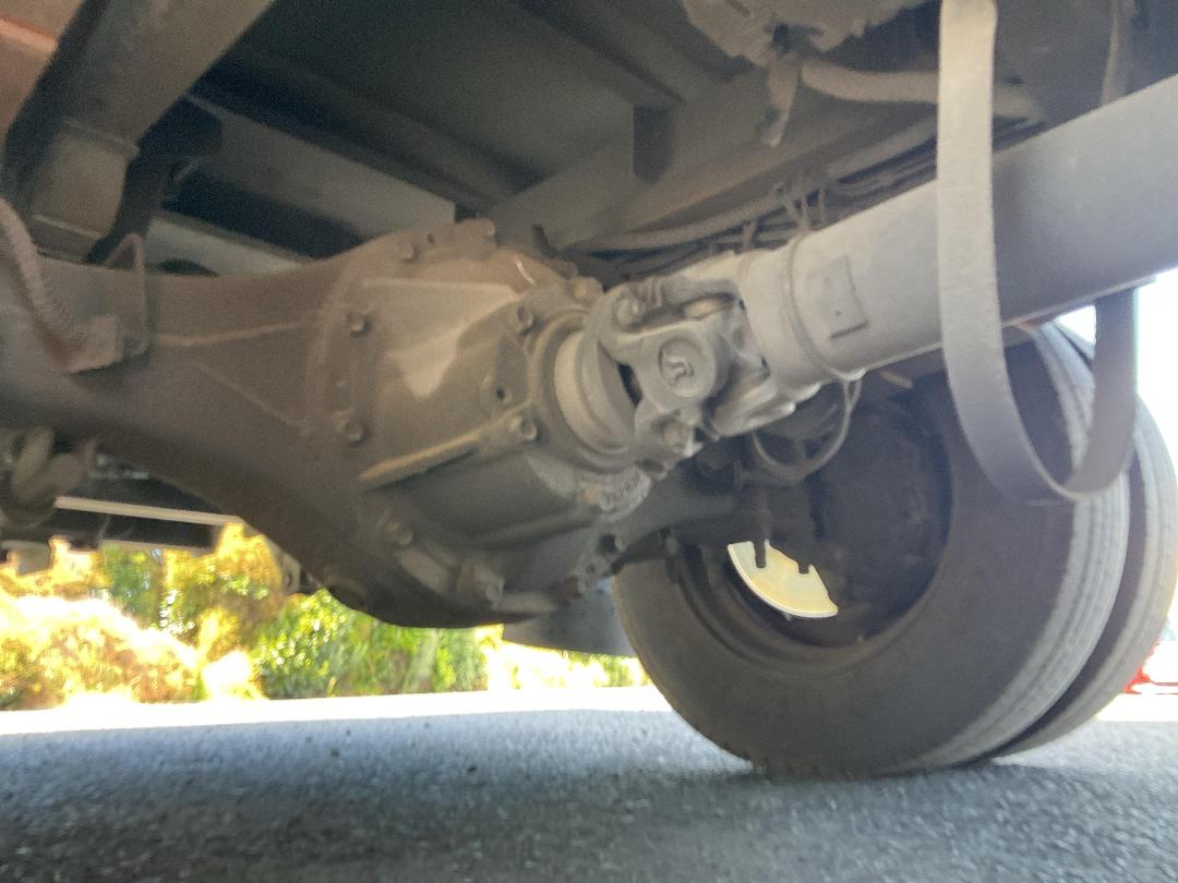 Photo '42' of Hyundai Mighty EX60A Box Body