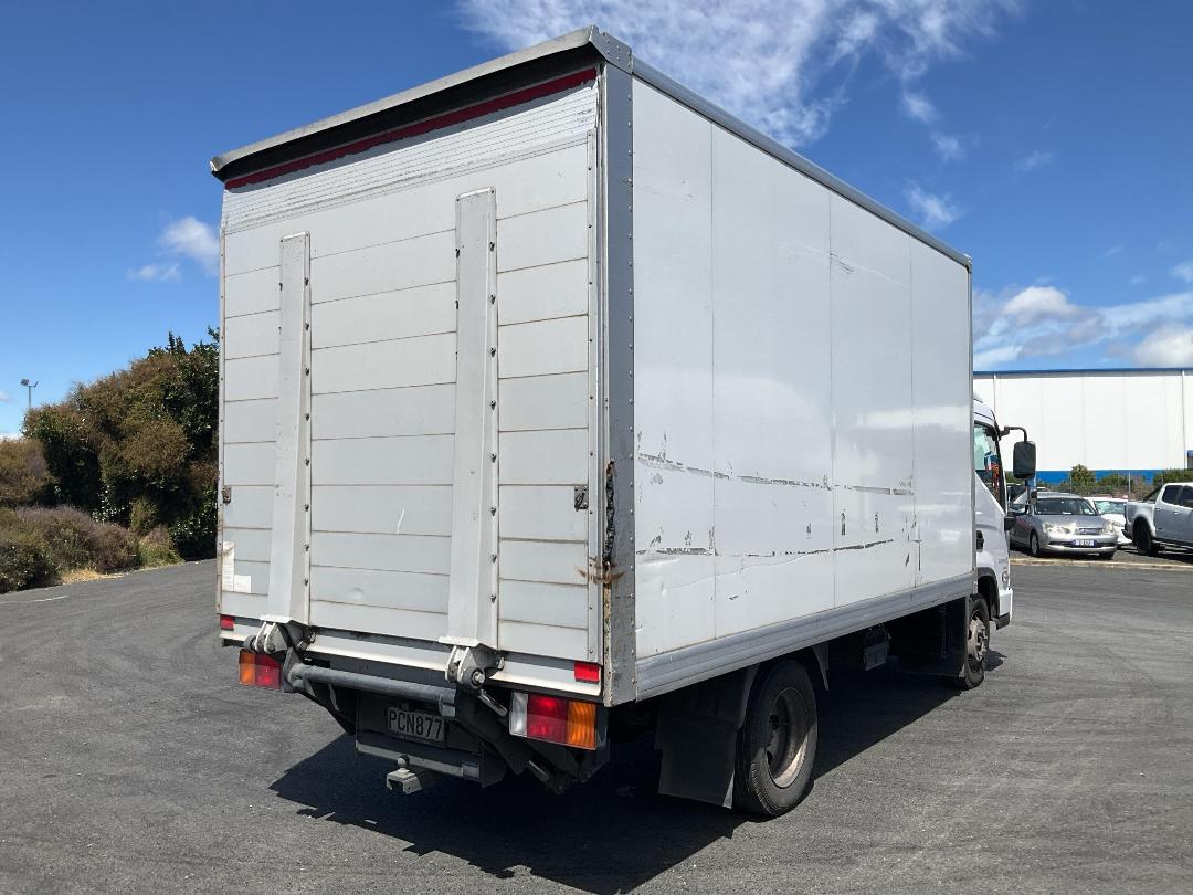 Photo '4' of Hyundai Mighty EX60A Box Body