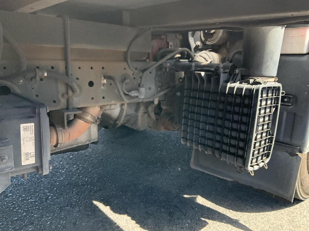 Photo '41' of Hyundai Mighty EX60A Box Body