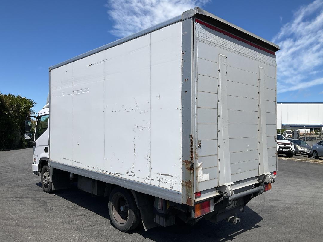 Photo '9' of Hyundai Mighty EX60A Box Body