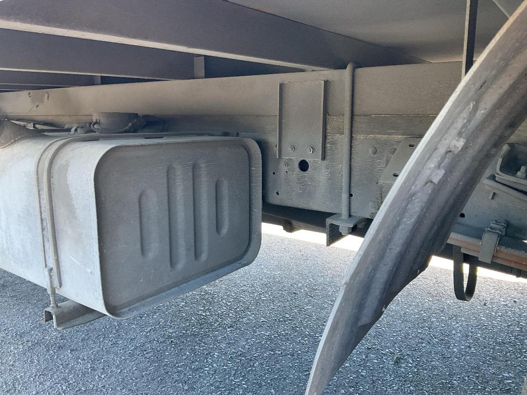 Photo '30' of Hyundai Mighty EX60A Box Body