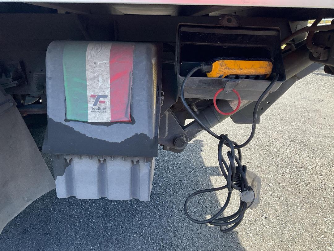 Photo '29' of Hyundai Mighty EX60A Box Body