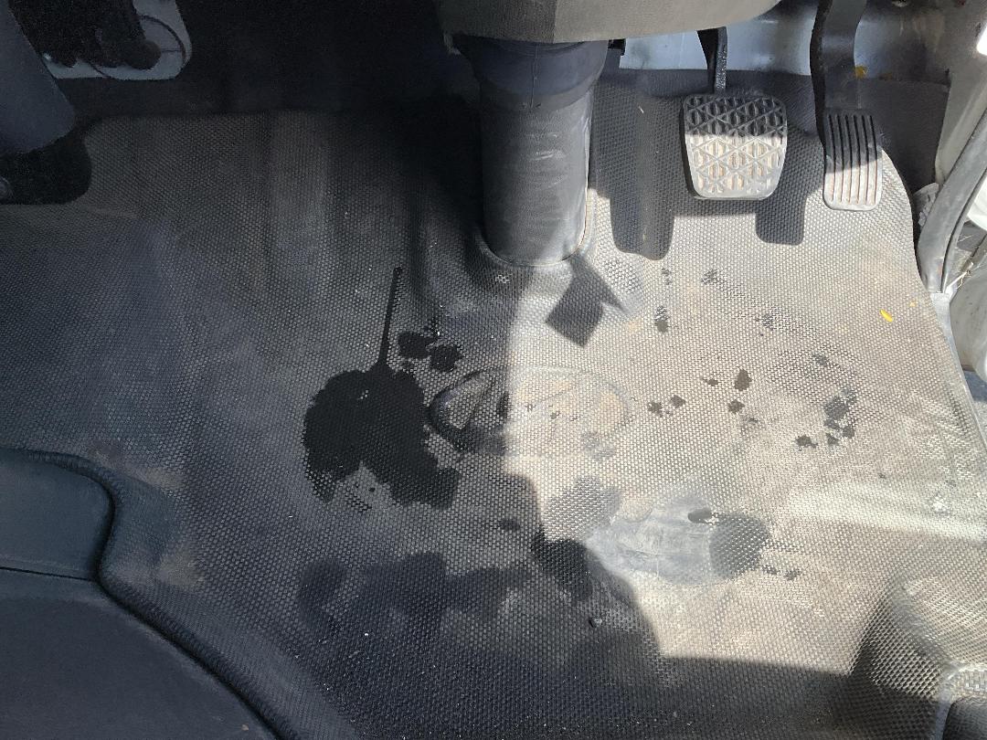 Photo '18' of Hyundai Mighty EX60A Box Body