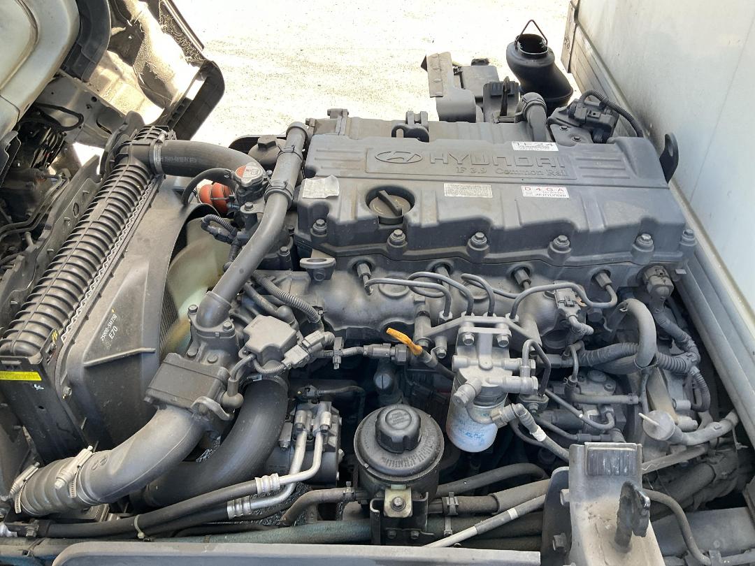 Photo '45' of Hyundai Mighty EX60A Box Body