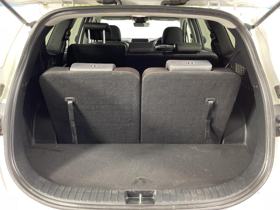 Photo '14' of Hyundai Santa FE Photo '14' of Hyundai Santa FE