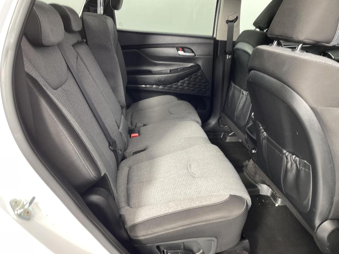 Photo '20' of Hyundai Santa FE Photo '20' of Hyundai Santa FE