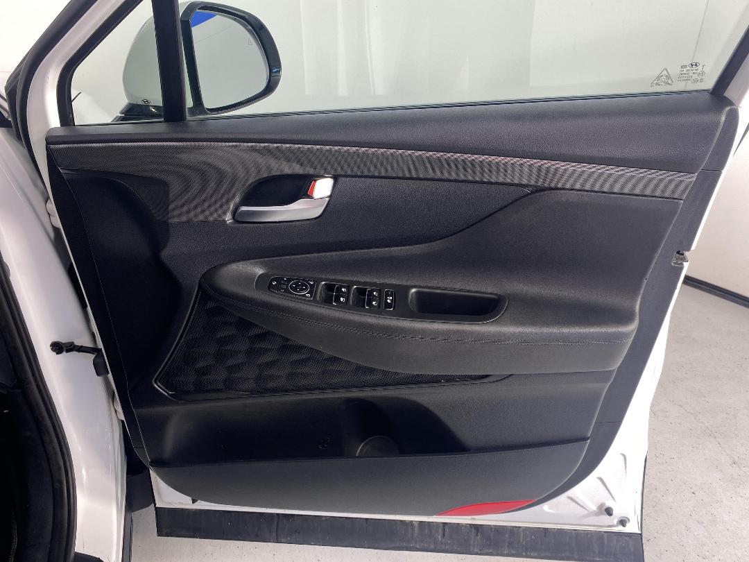 Photo '15' of Hyundai Santa FE