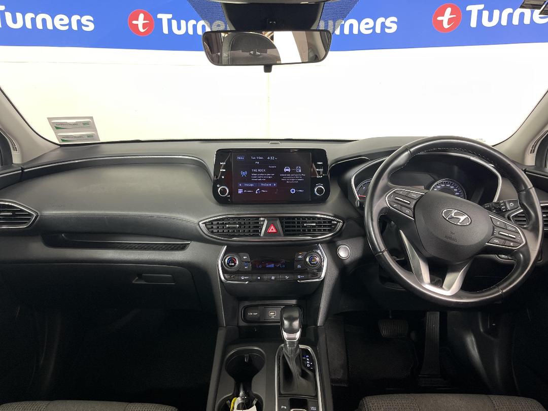 Photo '17' of Hyundai Santa FE Photo '17' of Hyundai Santa FE