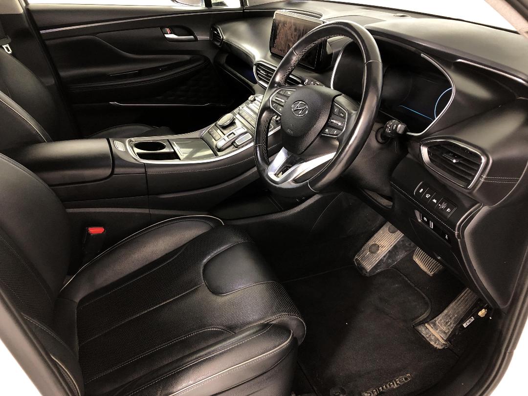 Photo '16' of Hyundai Santa FE