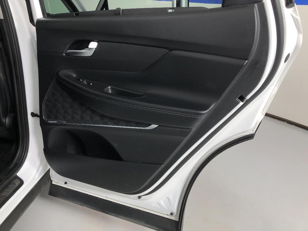 Photo '19' of Hyundai Santa FE