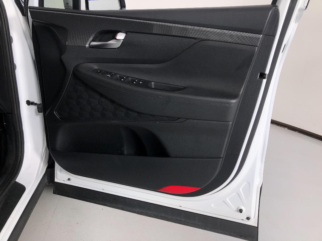 Photo '15' of Hyundai Santa FE