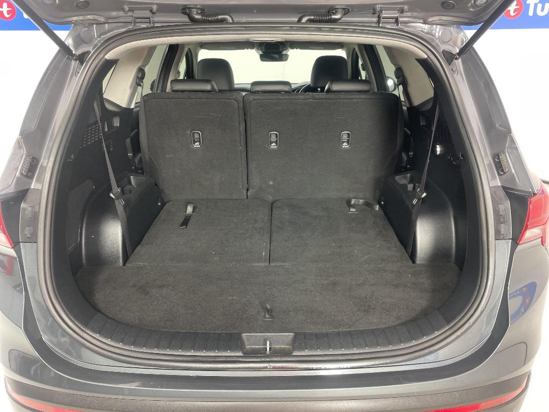 Photo '14' of Hyundai Santa FE Photo '14' of Hyundai Santa FE