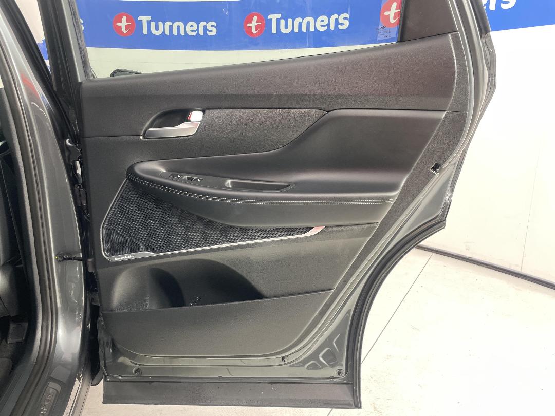 Photo '19' of Hyundai Santa FE Photo '19' of Hyundai Santa FE