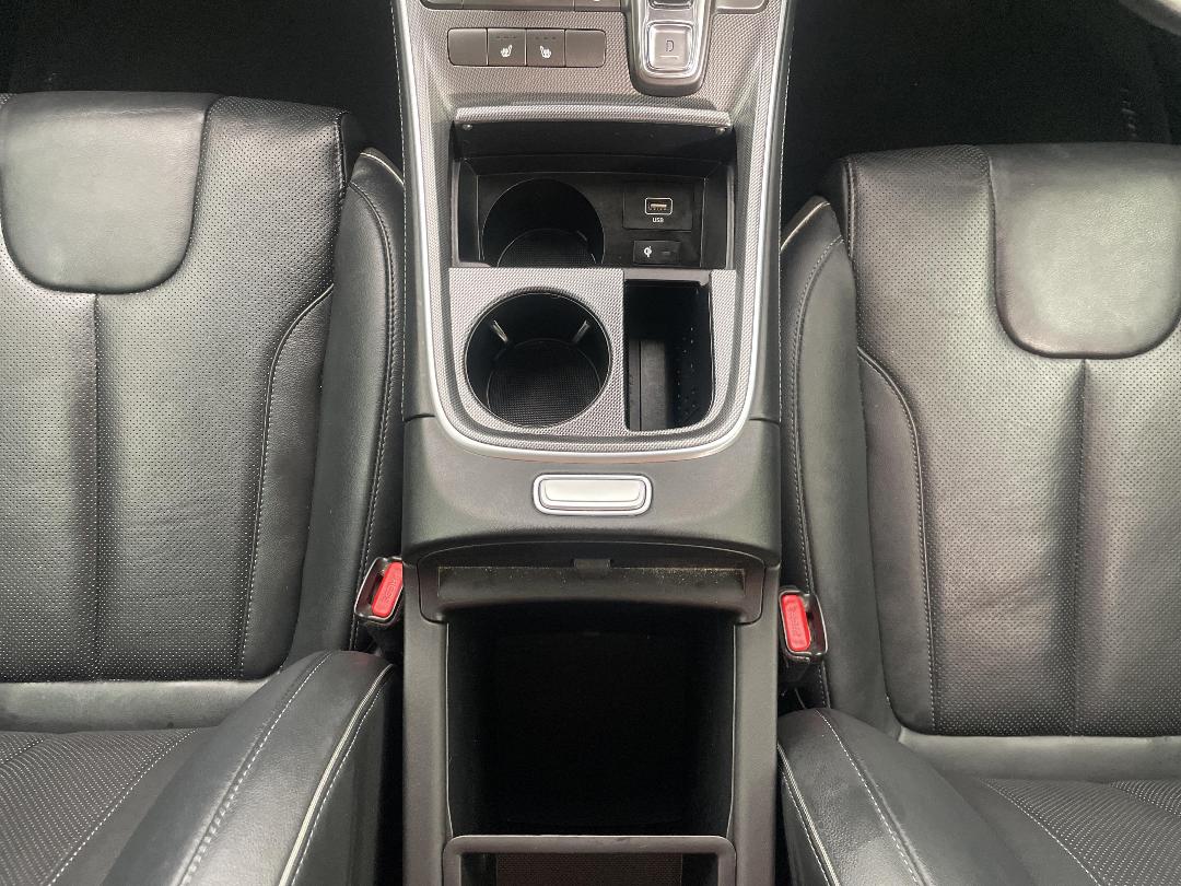 Photo '18' of Hyundai Santa FE Photo '18' of Hyundai Santa FE