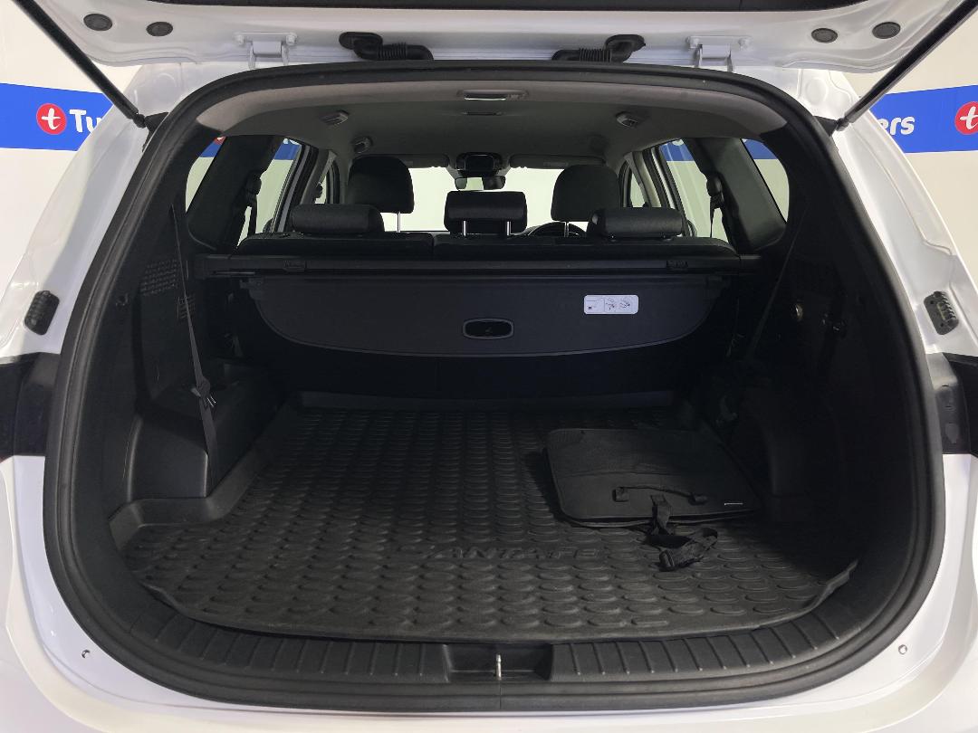 Photo '14' of Hyundai Santa FE