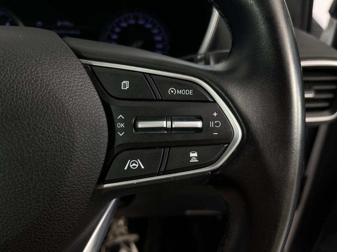 Photo '23' of Hyundai Santa FE