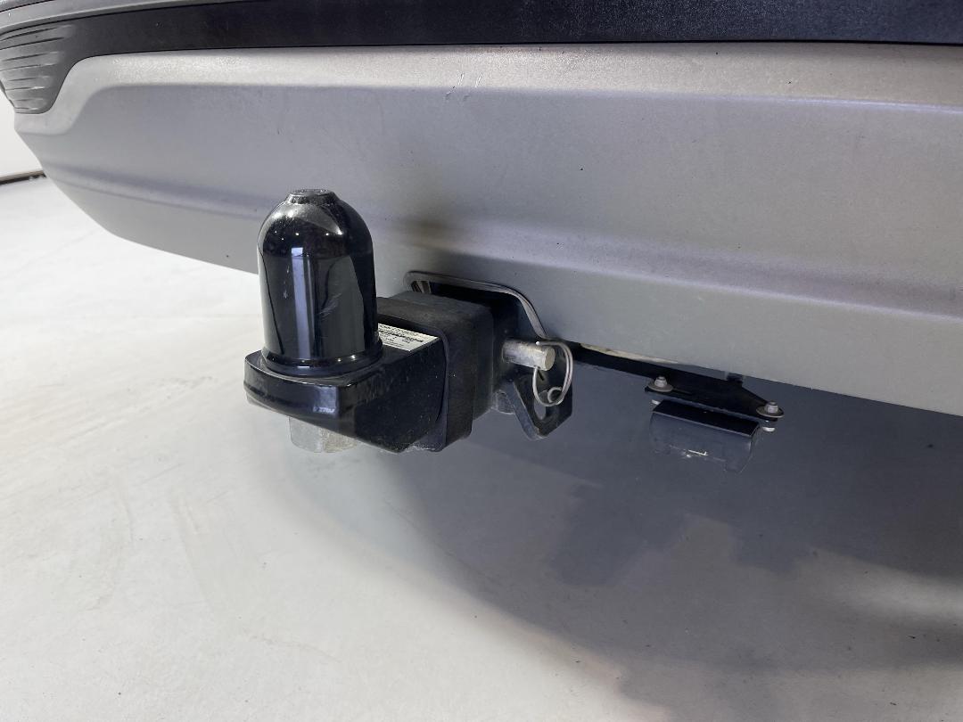 Photo '32' of Hyundai Santa FE