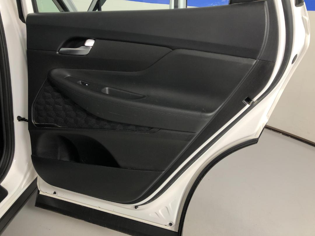 Photo '19' of Hyundai Santa FE Photo '19' of Hyundai Santa FE