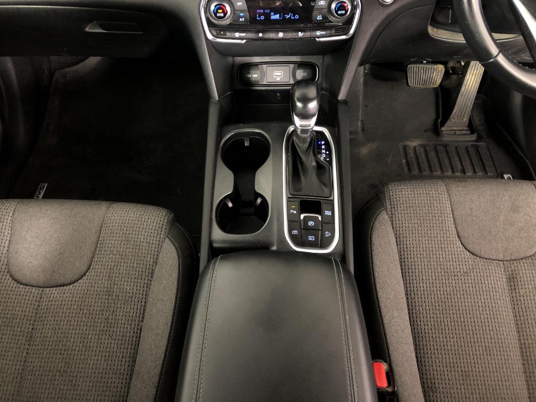 Photo '18' of Hyundai Santa FE Photo '18' of Hyundai Santa FE