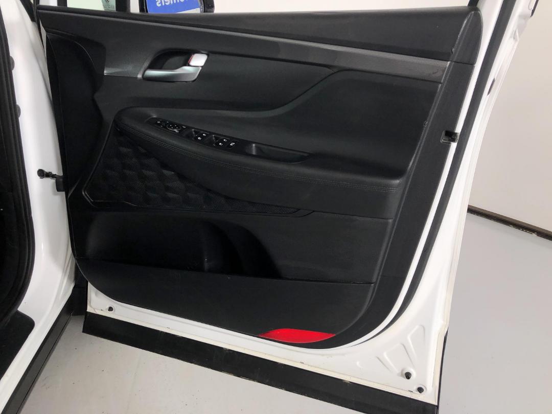 Photo '15' of Hyundai Santa FE Photo '15' of Hyundai Santa FE