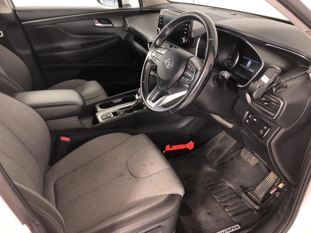 Photo '16' of Hyundai Santa FE Photo '16' of Hyundai Santa FE