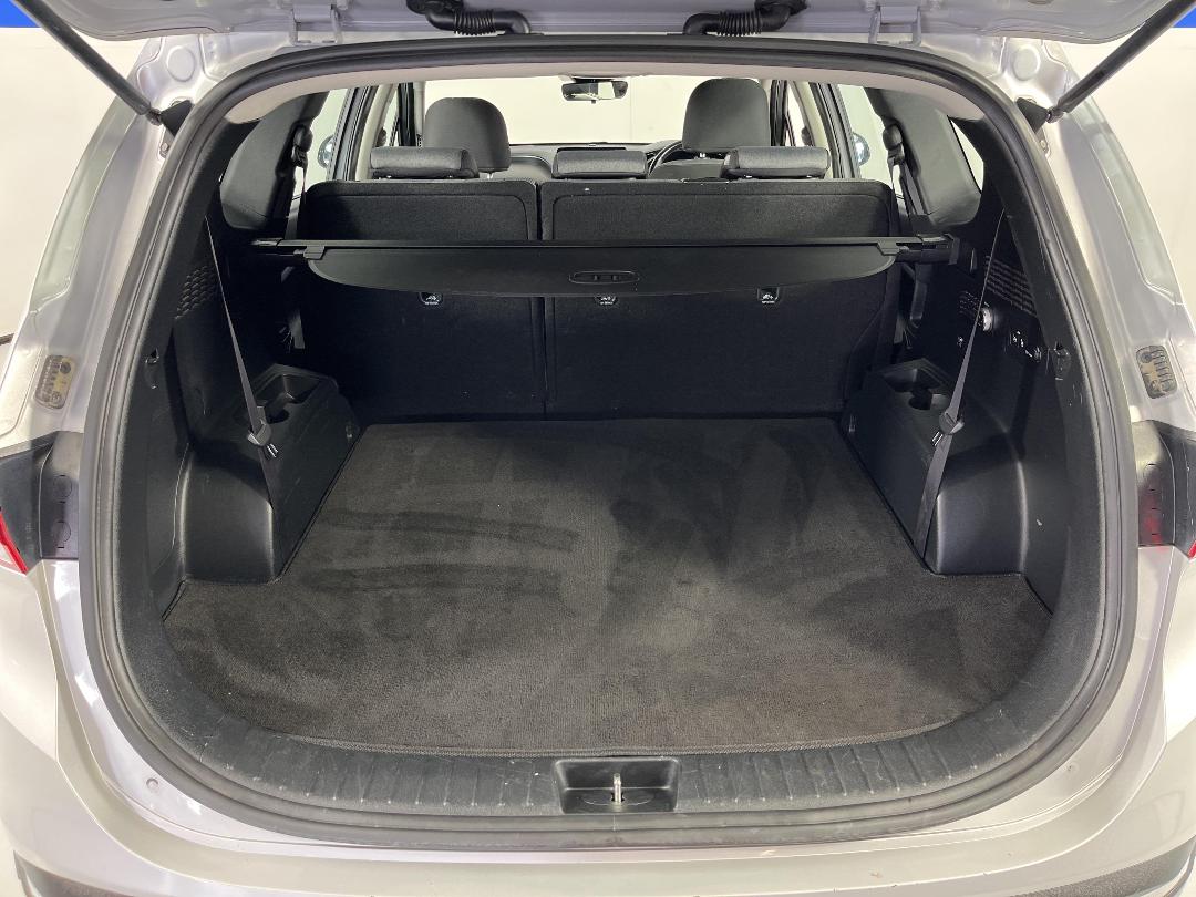 Photo '14' of Hyundai Santa FE