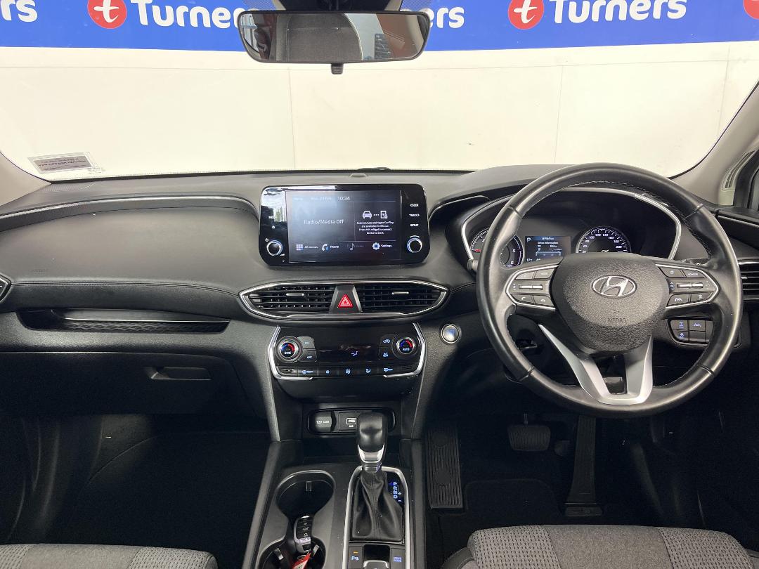 Photo '17' of Hyundai Santa FE