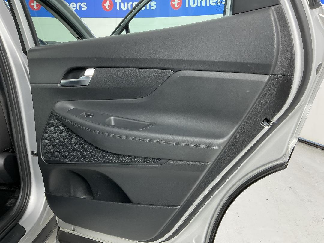 Photo '19' of Hyundai Santa FE Photo '19' of Hyundai Santa FE