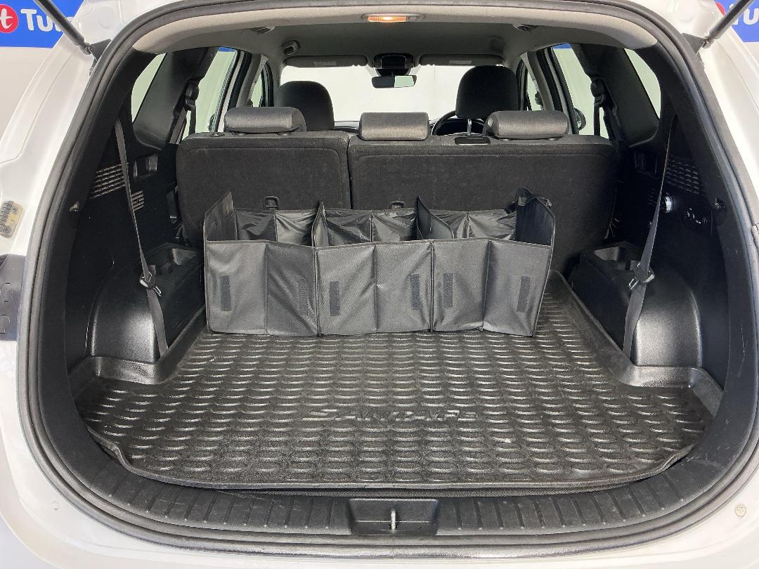 Photo '14' of Hyundai Santa FE Photo '14' of Hyundai Santa FE