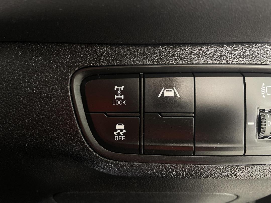 Photo '24' of Hyundai Santa FE