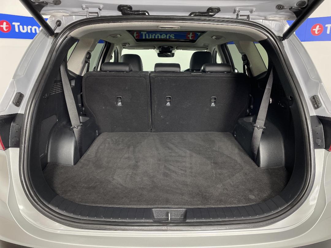 Photo '14' of Hyundai Santa FE