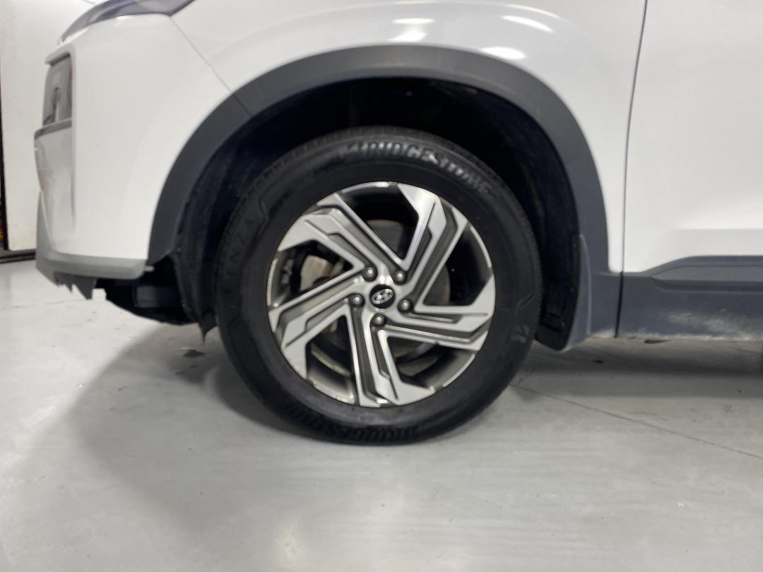 Photo '10' of Hyundai Santa FE