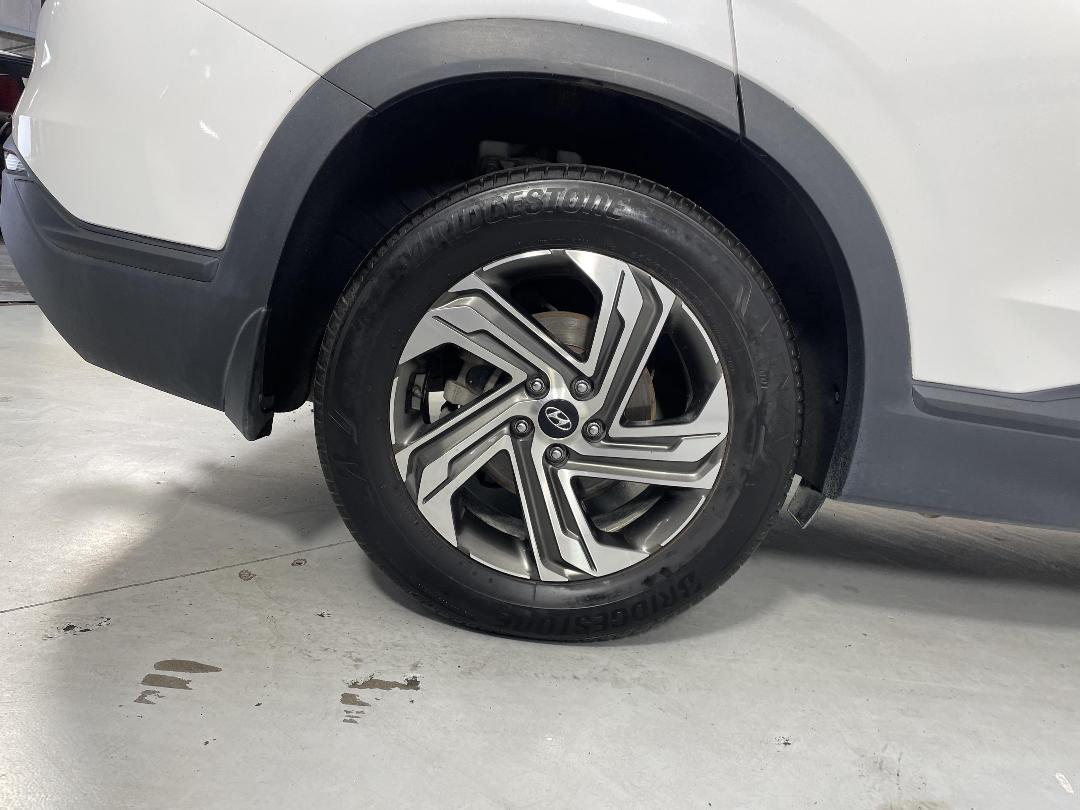 Photo '12' of Hyundai Santa FE