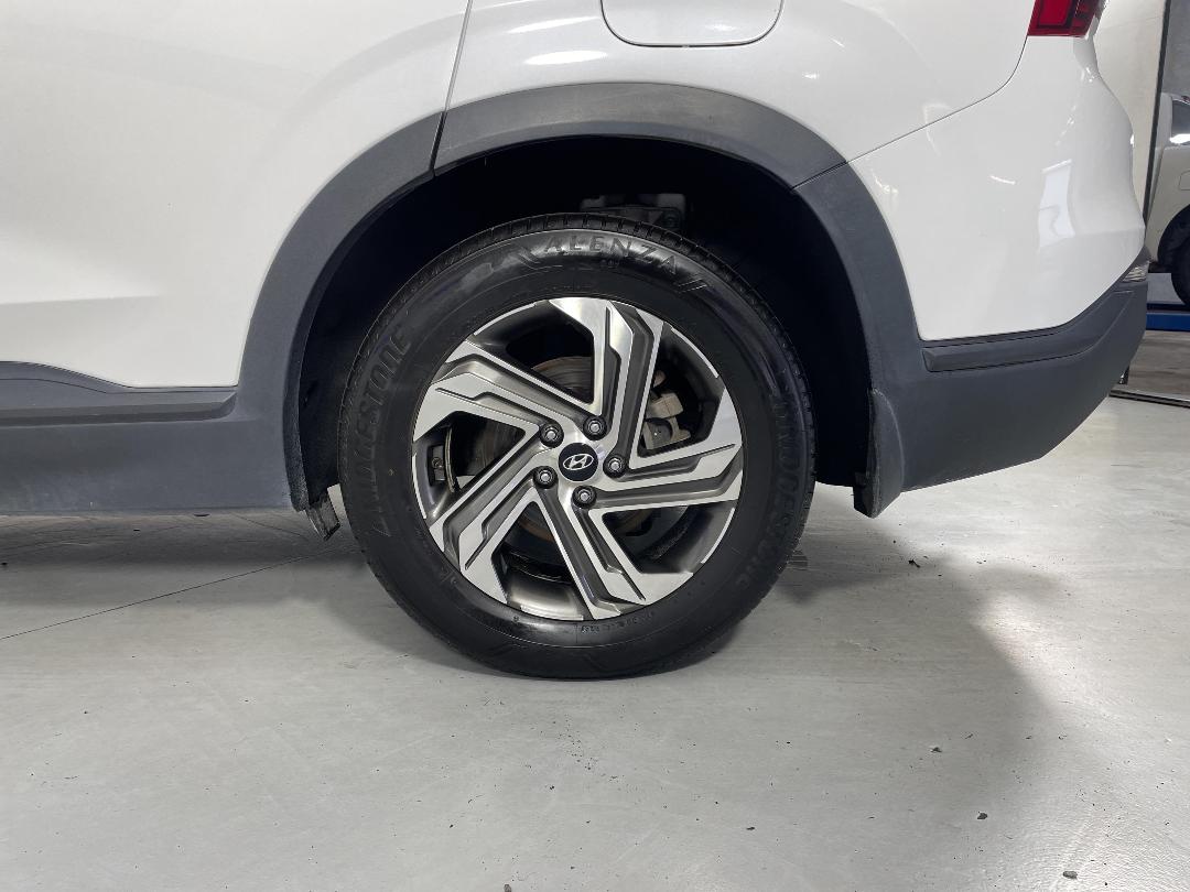 Photo '11' of Hyundai Santa FE