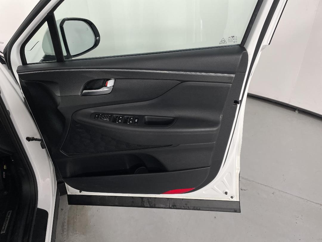 Photo '15' of Hyundai Santa FE