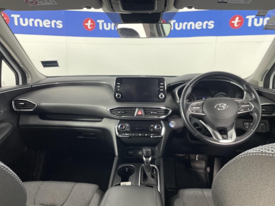 Photo '17' of Hyundai Santa FE