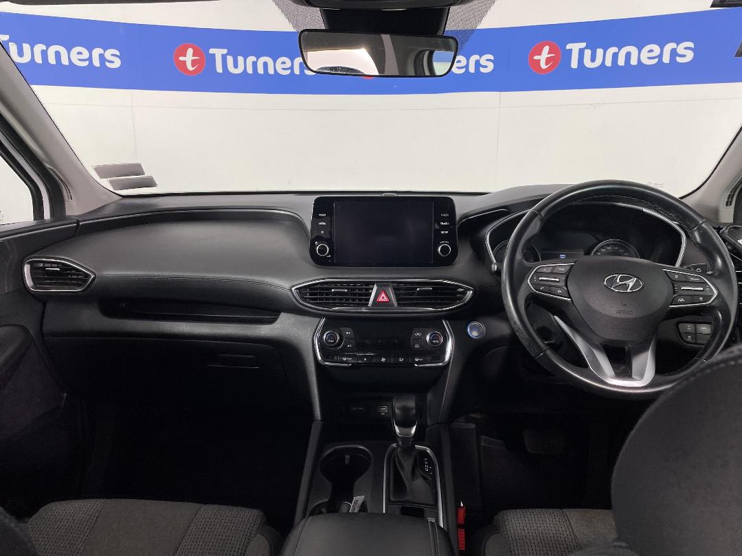 Photo '17' of Hyundai Santa FE