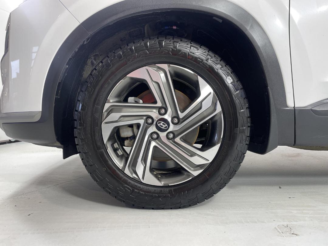 Photo '10' of Hyundai Santa FE Photo '10' of Hyundai Santa FE