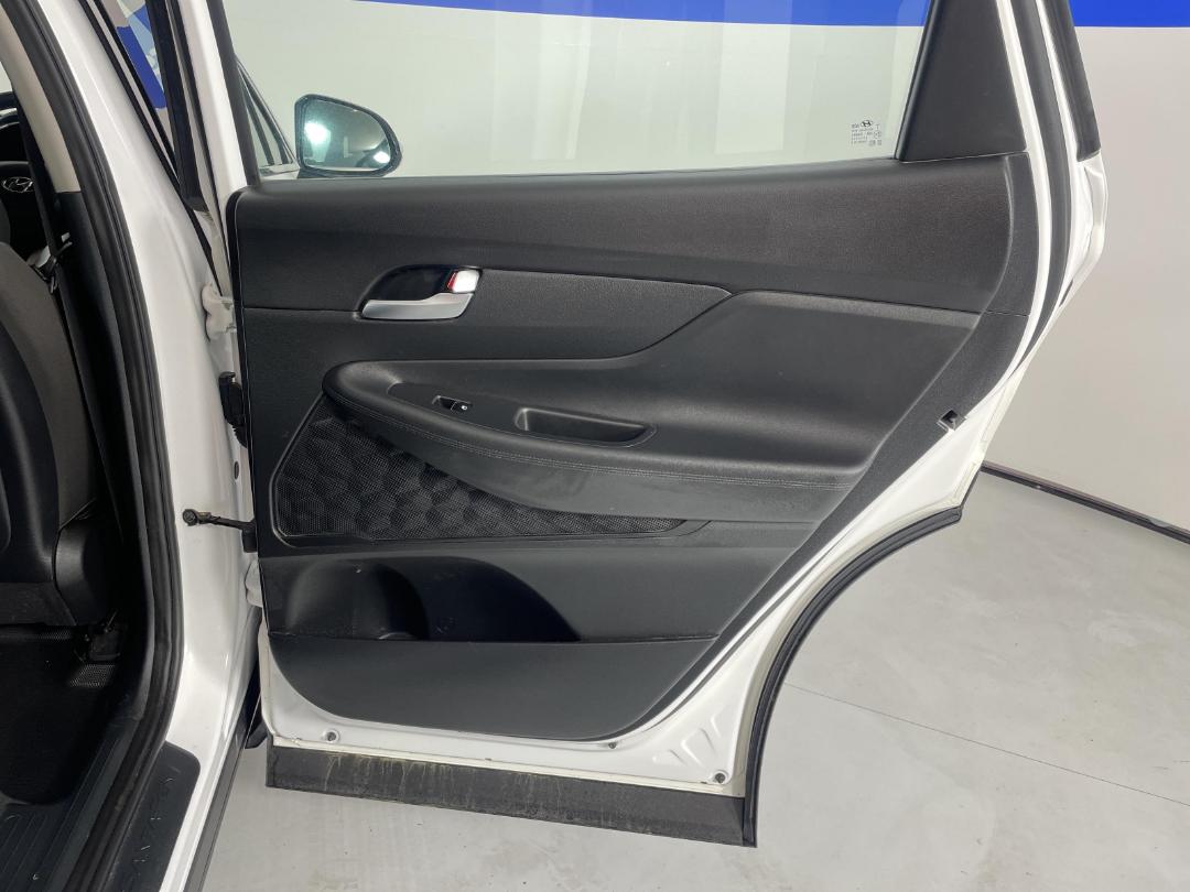 Photo '19' of Hyundai Santa FE Photo '19' of Hyundai Santa FE