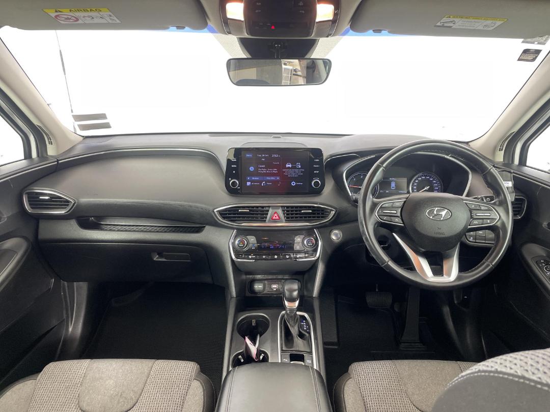 Photo '17' of Hyundai Santa FE Photo '17' of Hyundai Santa FE