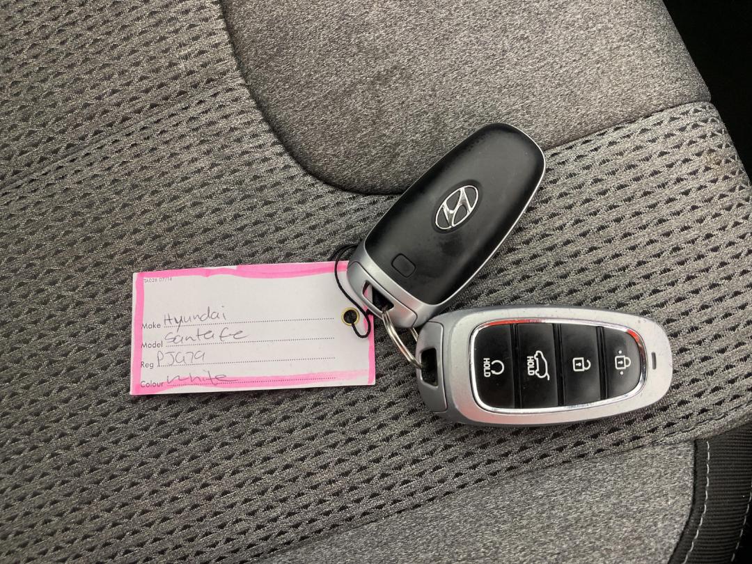 Photo '22' of Hyundai Santa FE Photo '22' of Hyundai Santa FE