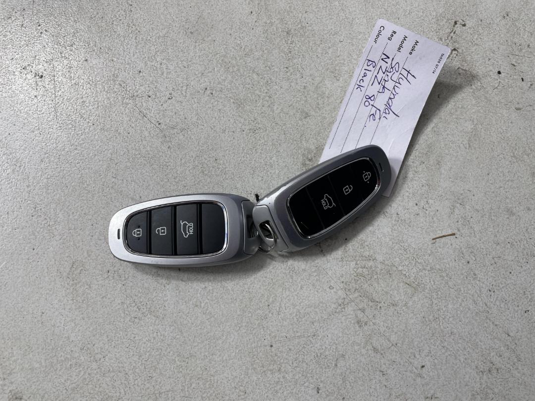 Photo '22' of Hyundai Santa FE Photo '22' of Hyundai Santa FE