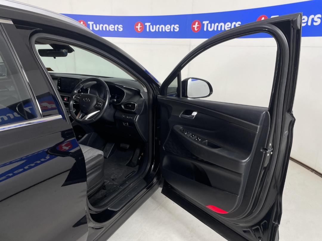 Photo '15' of Hyundai Santa FE Photo '15' of Hyundai Santa FE