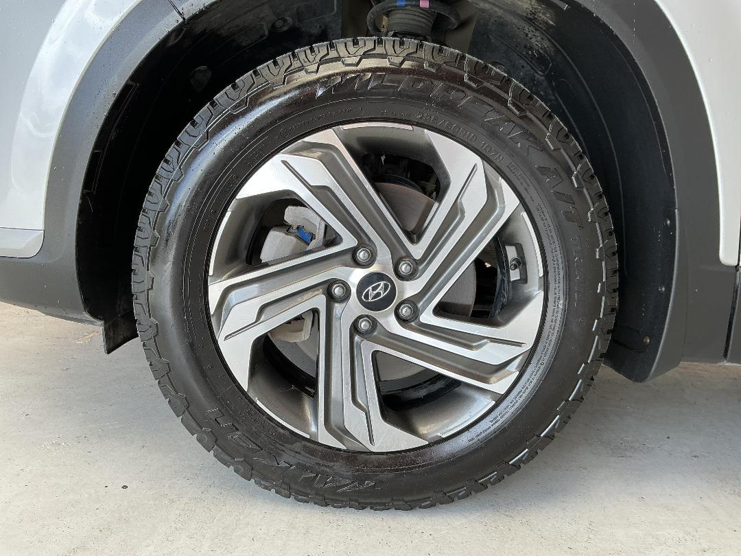 Photo '10' of Hyundai Santa FE Photo '10' of Hyundai Santa FE