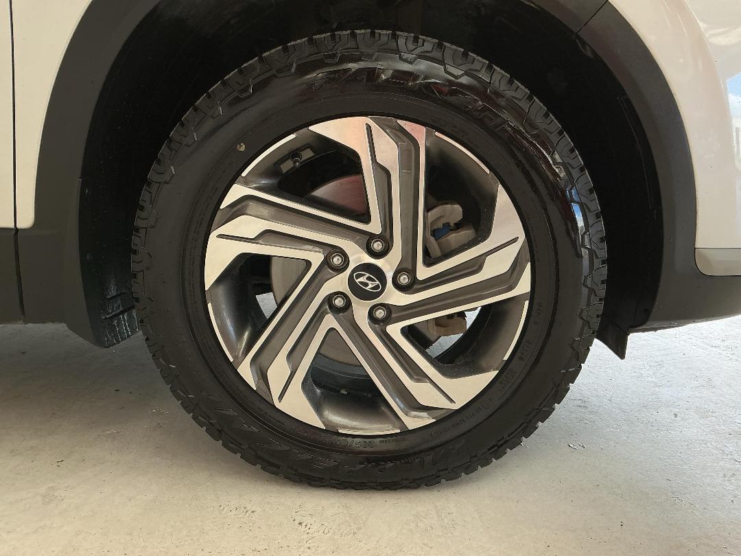 Photo '9' of Hyundai Santa FE Photo '9' of Hyundai Santa FE