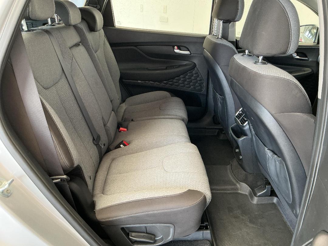 Photo '20' of Hyundai Santa FE Photo '20' of Hyundai Santa FE