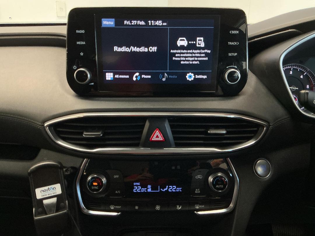 Photo '18' of Hyundai Santa FE Photo '18' of Hyundai Santa FE