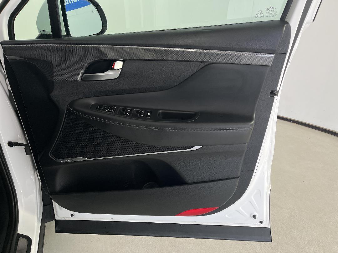 Photo '15' of Hyundai Santa FE