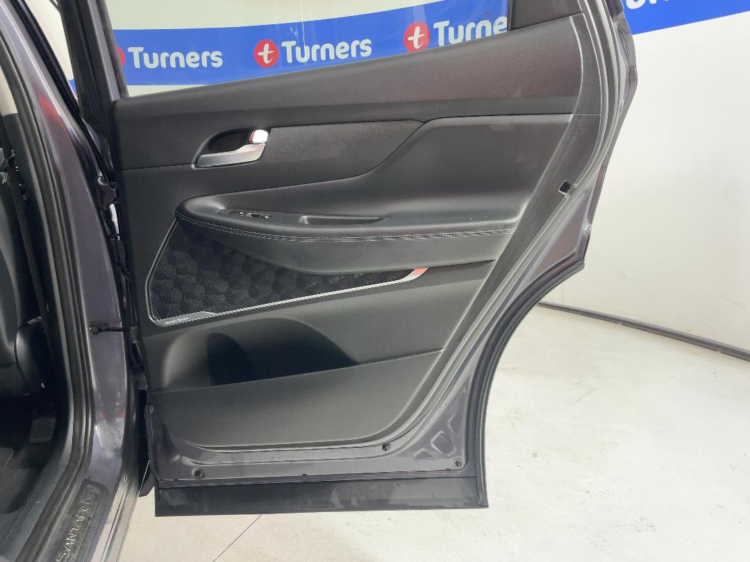 Photo '19' of Hyundai Santa FE